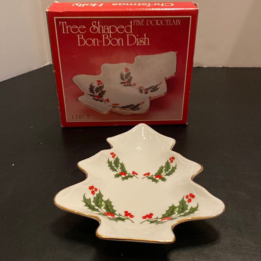 VTG Christmas Holly Tree Shaped Bon-Bon dish fine porcelain Japan 6.25x5”